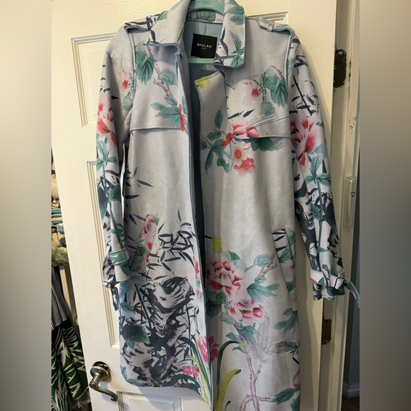 Jackets & Blazers - JACKET